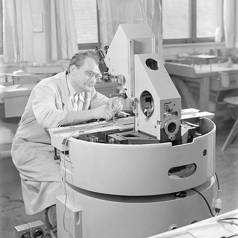 Novo microscópio de medição universal da ZEISS