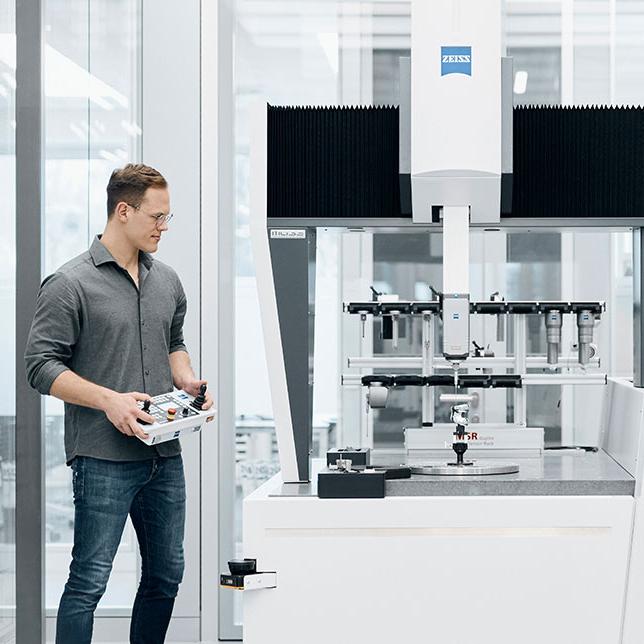Máquinas de medição por coordenadas tipo ponte da ZEISS | Rápidas
