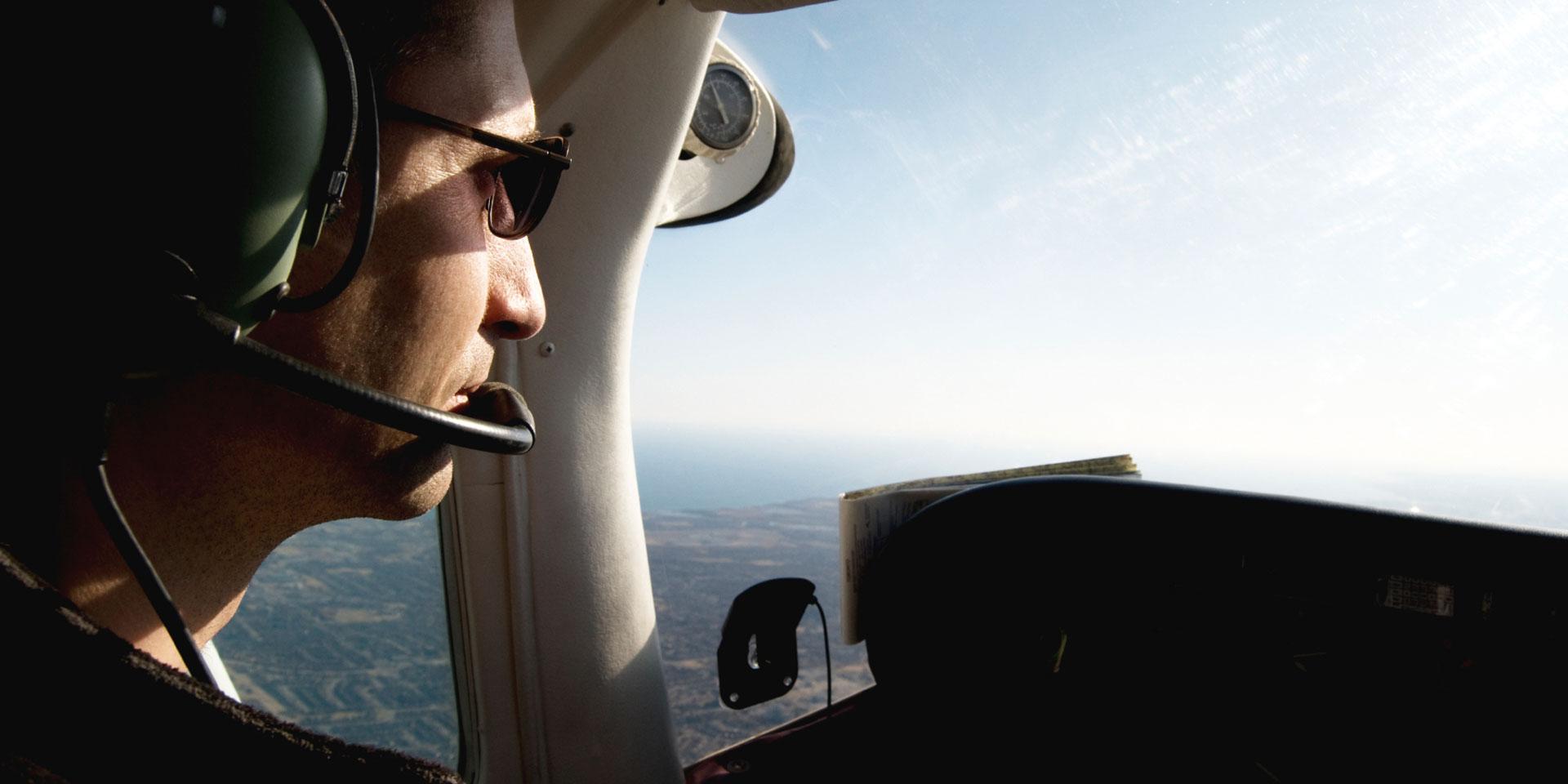 Óculos para pilotos – Visão perfeita mesmo acima das nuvens
